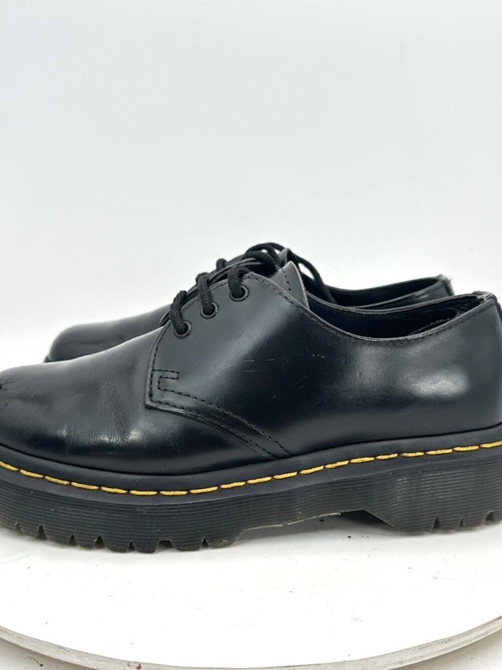 Dr Martens 21084 Women Size 6 Black Leather Lace Up Low Top Oxford Shoes